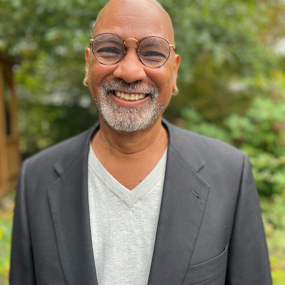Rev. Carter Headshot